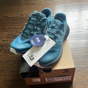 Salomon Sense Ride 2 in Women’s 7.5 - Only worn once!